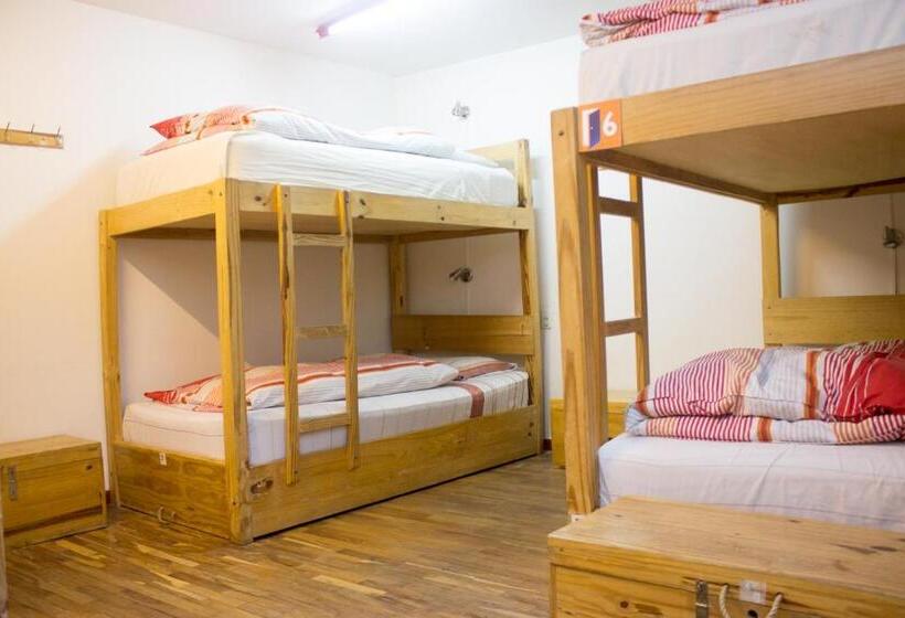 标准四人间共用浴室, Onkel Inn 1886   Hostel
