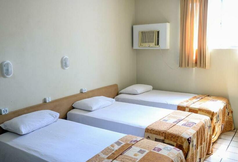 Номер Стандарт Трехместный, Center Plaza