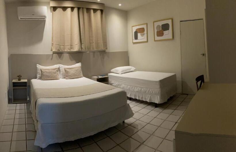 Номер Стандарт Трехместный, Center Plaza