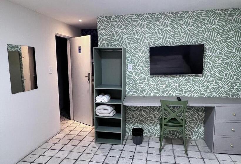 Номер Стандарт Трехместный, Center Plaza