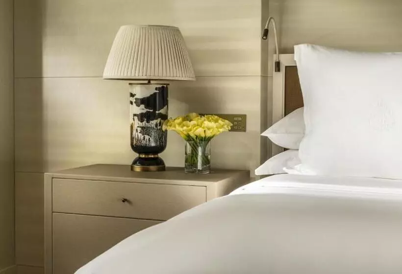 Standard-huone, Four Seasons Hotel Tianjin