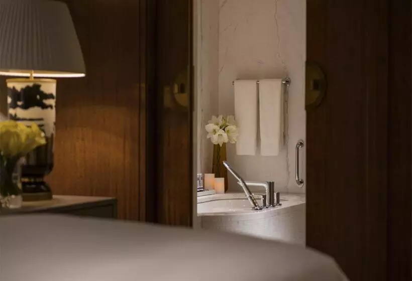 Sviitti King-vuode, Four Seasons Hotel Tianjin