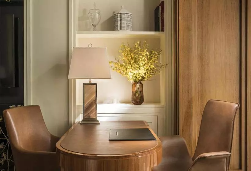 Deluxe-sviitti, Four Seasons Hotel Tianjin
