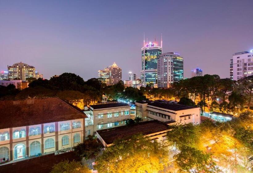 2 Bedroom Premium Apartment, Norfolk Mansion  Luxury Serviced Apartment