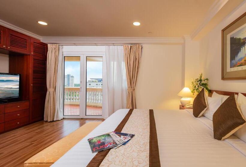 1 Bedroom Penthouse Apartment, Norfolk Mansion  Luxury Serviced Apartment