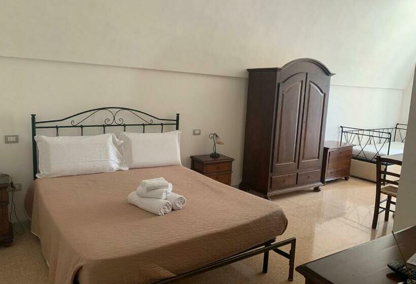 חדר סופריור לשלושה, Villa Raffaella