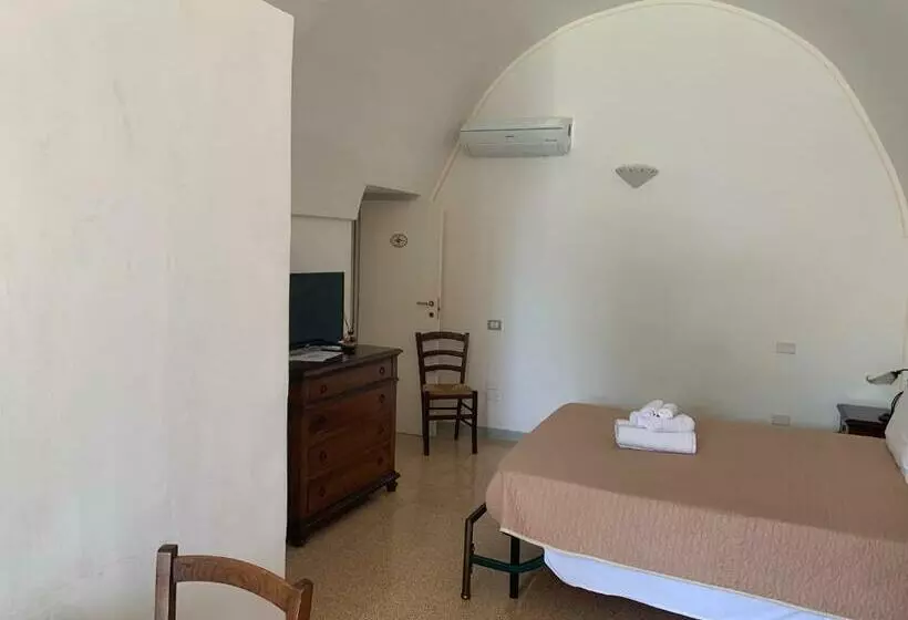 スーペリアトリプルルーム, Villa Raffaella