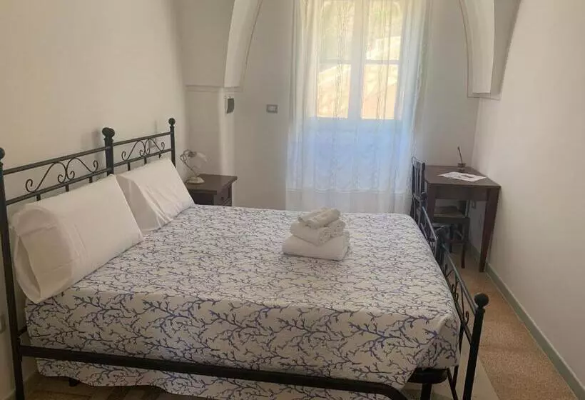 スーペリアトリプルルーム, Villa Raffaella
