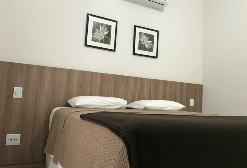 스탠다드 룸 킹사이즈 침대, Villaggio Nobre