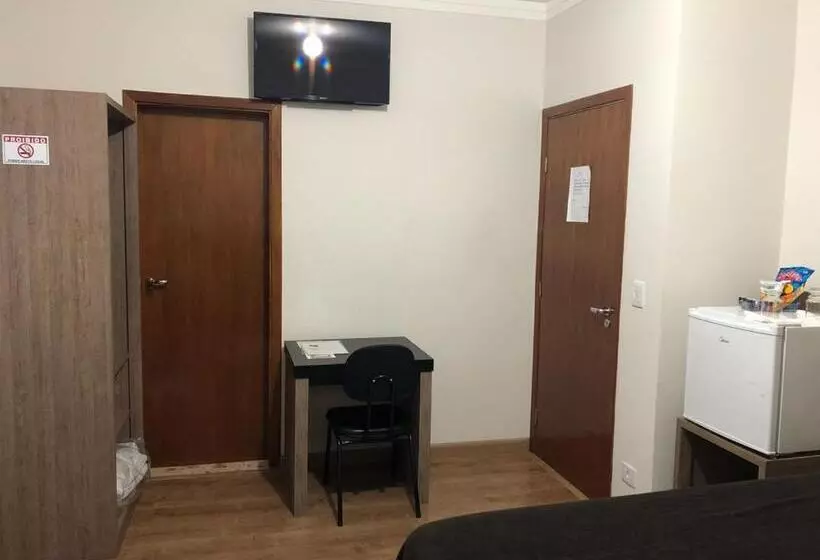 Deluxe Kolmen Hengen Huone, Villaggio Nobre