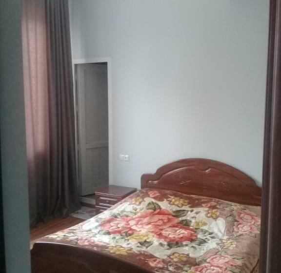 اتاق لوکس, Guest House 293