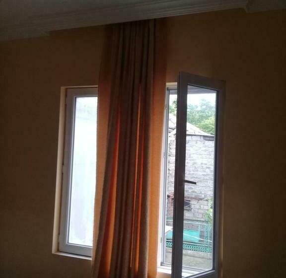 اتاق استاندارد, Guest House 293