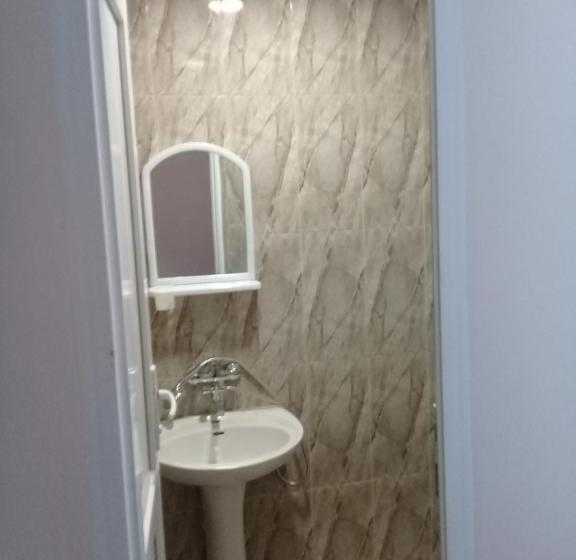 اتاق لوکس سه تخته, Guest House 293