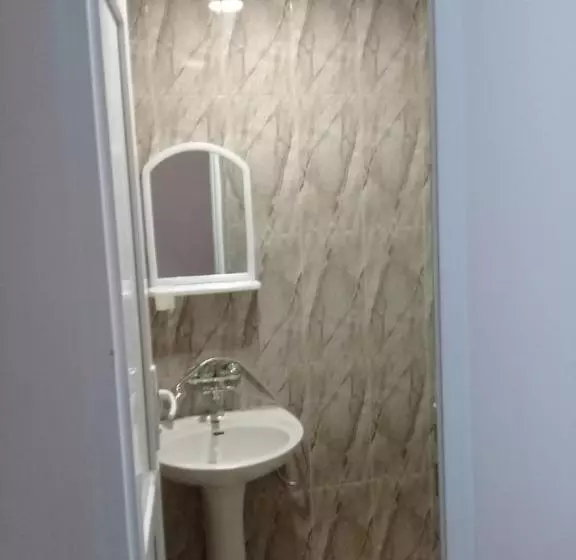 اتاق لوکس سه تخته, Guest House 293
