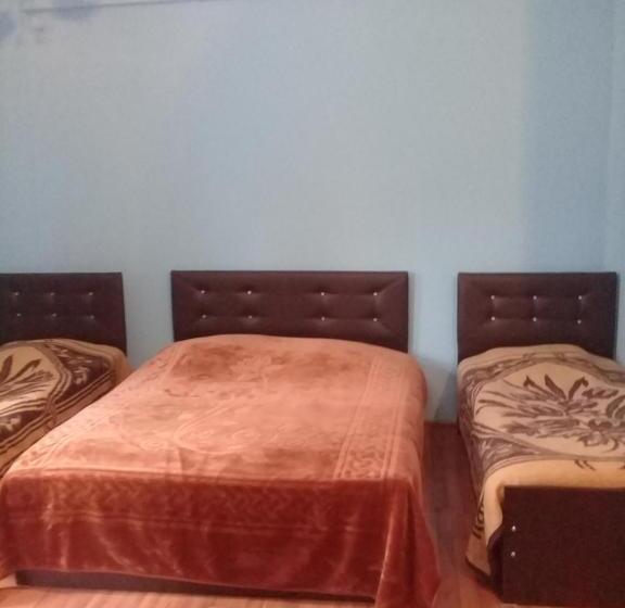 اتاق استاندارد چهار تخته, Guest House 293
