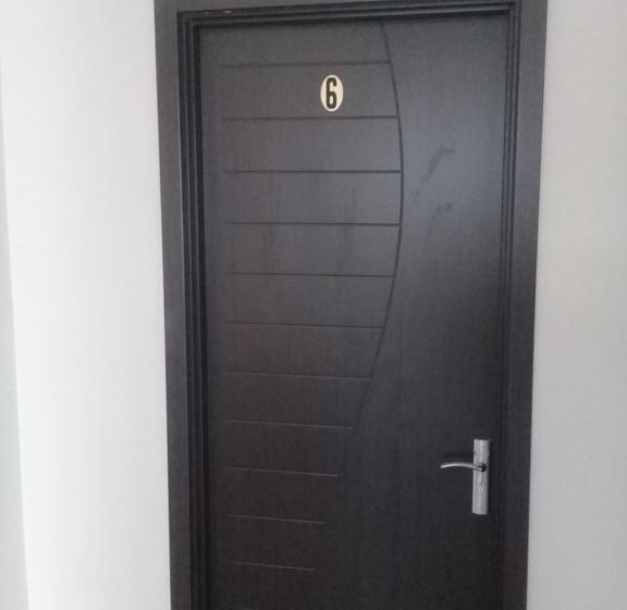 اتاق استاندارد چهار تخته, Guest House 293