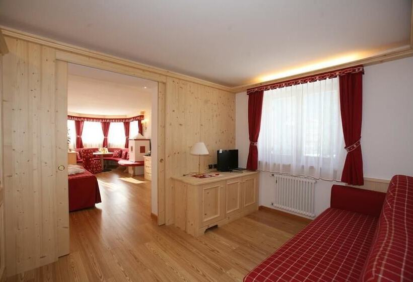 小型套房, Cristina