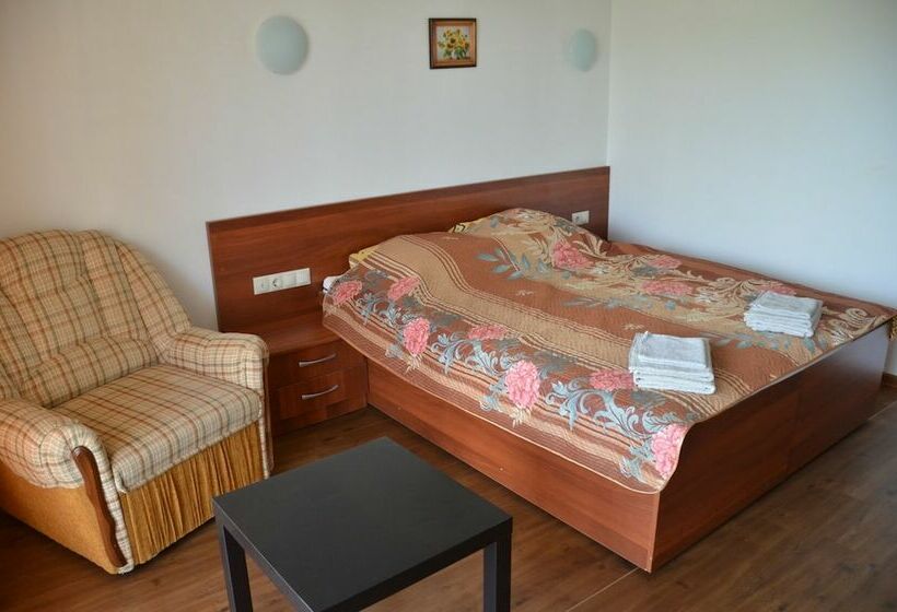 اتاق استاندارد سه نفره, Guest House Markiza
