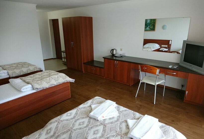 اتاق استاندارد سه نفره, Guest House Markiza