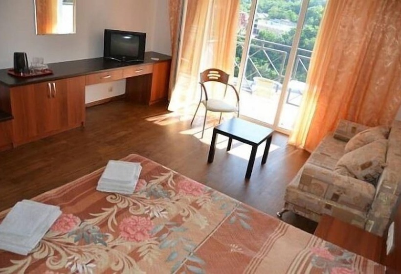 اتاق خانوادگی, Guest House Markiza