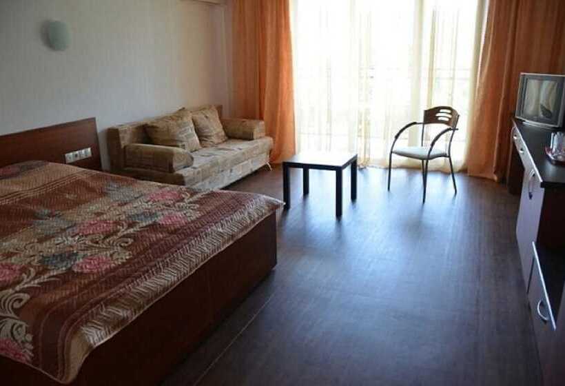 اتاق خانوادگی, Guest House Markiza