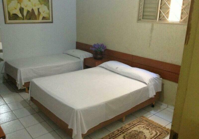 חדר סטנדרט לשלושה, Itamarati