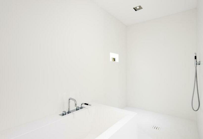 سوییت, Mercer Sevilla 5 Gl