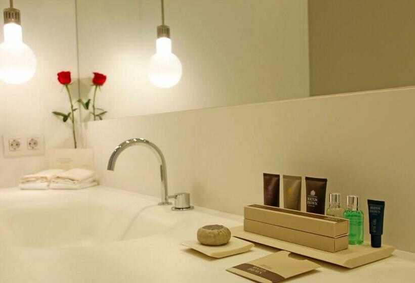 سوییت, Mercer Sevilla 5 Gl