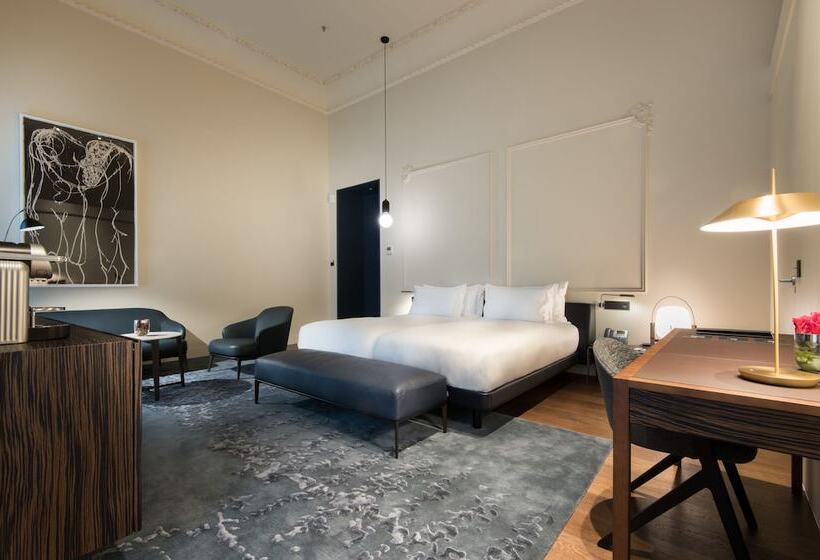 سوییت جونیور, Mercer Sevilla 5 Gl