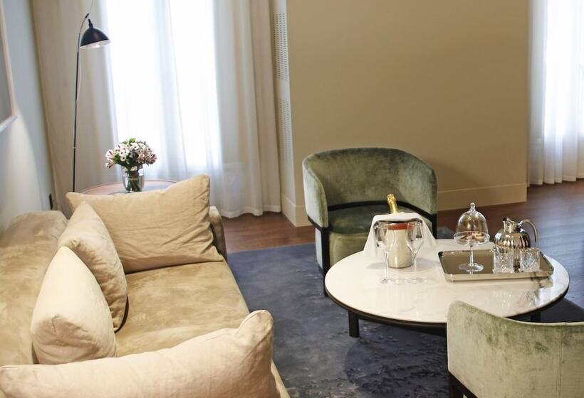 سوییت, Mercer Sevilla 5 Gl