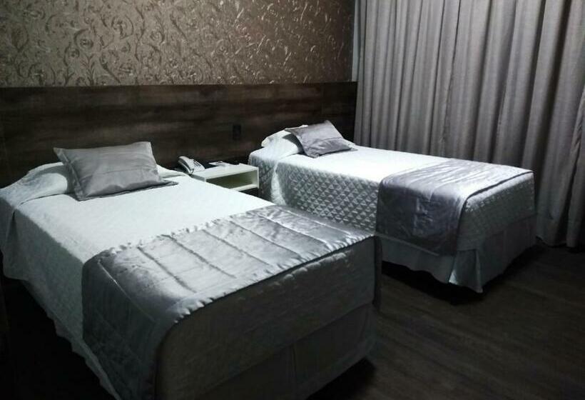 חדר סטנדרט, Opuka