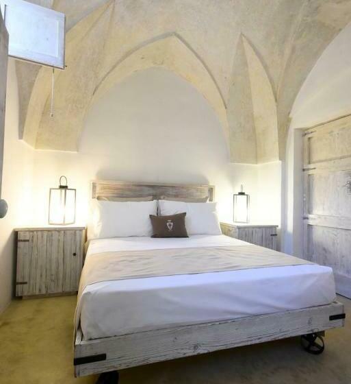 غرفة قياسية, Palazzo Castriota