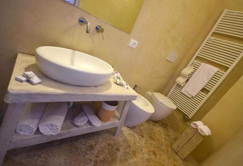 جناح, Palazzo Castriota