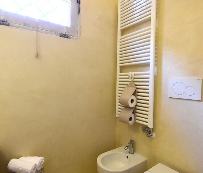 غرفة سوبيريور, Palazzo Castriota