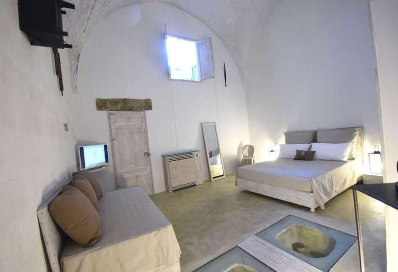 غرفة سوبيريور, Palazzo Castriota