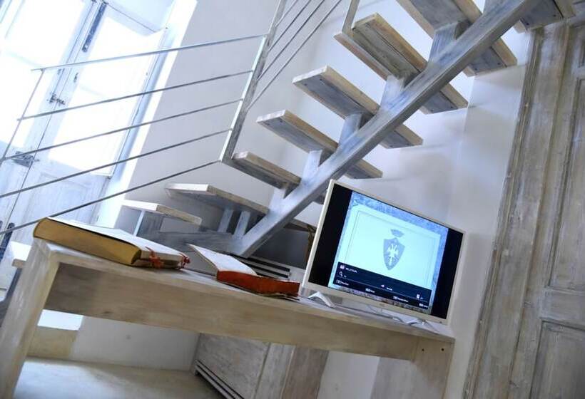 غرفة ديلوكس, Palazzo Castriota