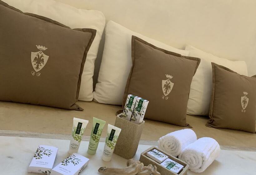 جناح, Palazzo Castriota