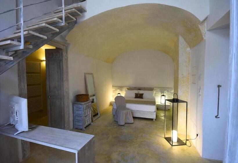 غرفة ديلوكس, Palazzo Castriota