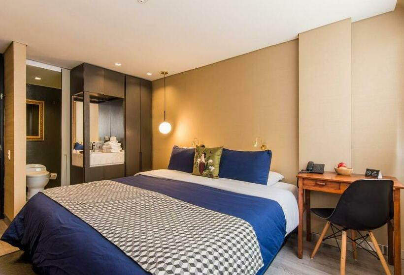 غرفة قياسية, Regina