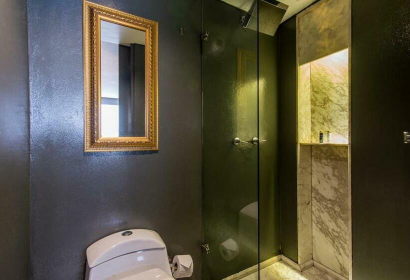 غرفة قياسية, Regina