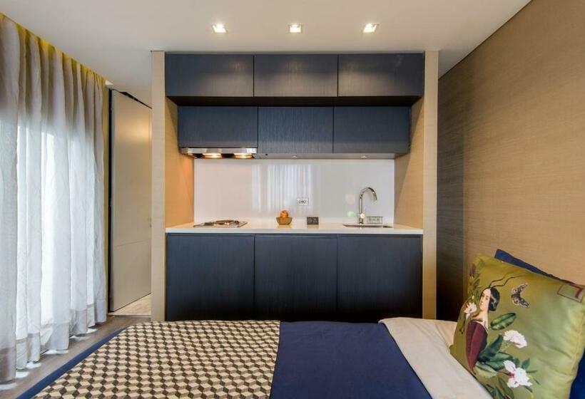 غرفة قياسية, Regina