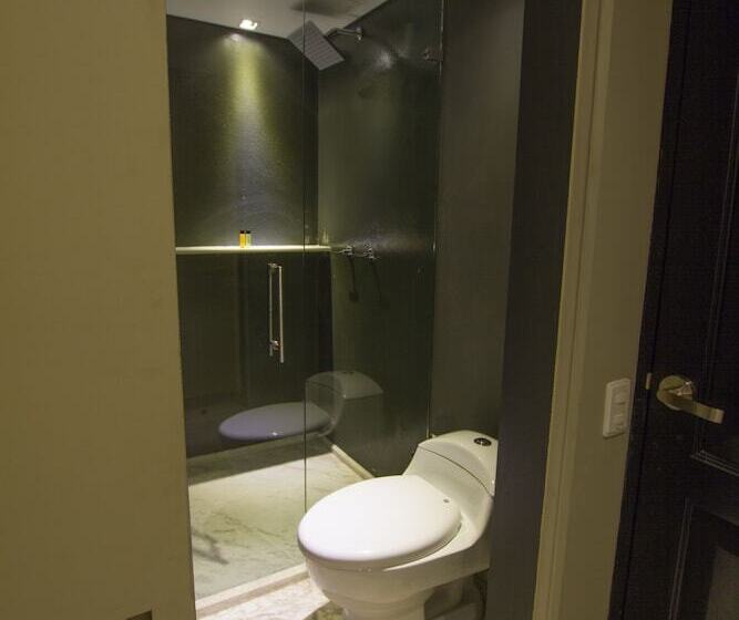 غرفة قياسية فردية, Regina