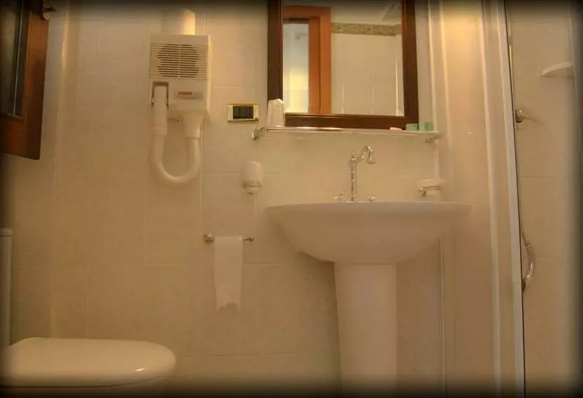 スタンダードトリプルルーム, Ristorante Rinelli