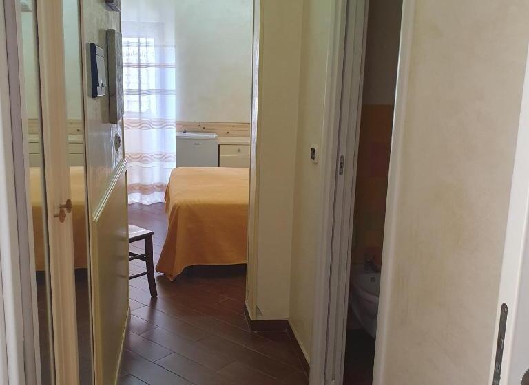 スタンダードルーム, Ristorante Rinelli