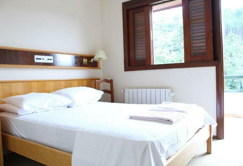 패밀리 룸, Satélite Campos Do Jordão