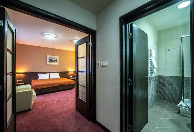 سوییت جونیور, Terminus