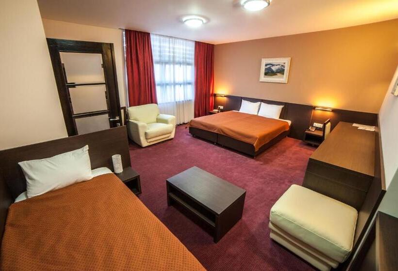 سوییت جونیور, Terminus