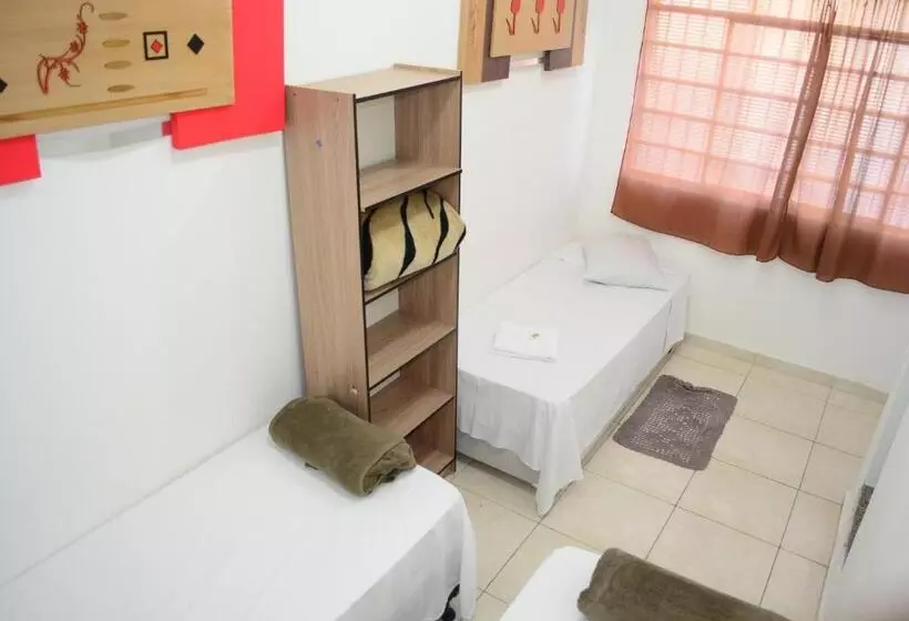 Basic Kolmen Hengen Huone, Lize Hotel Rodoviária