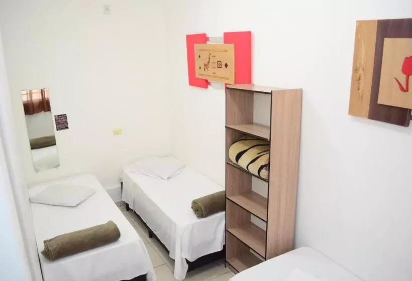 Basic Kolmen Hengen Huone, Lize Hotel Rodoviária