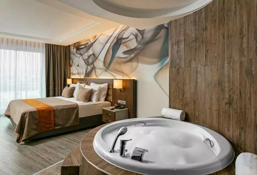 سوییت لوکس, B Business Hotel & Spa